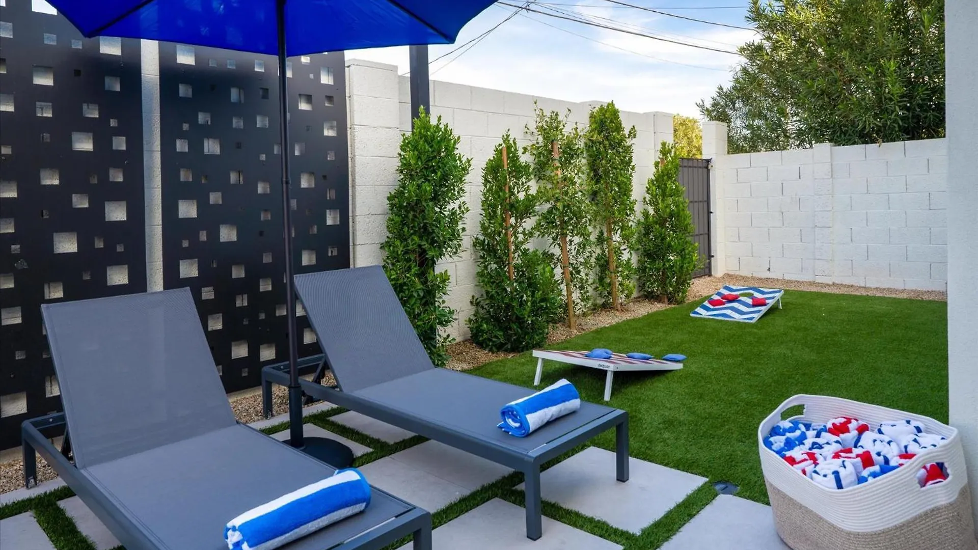 Desert Palm Luxury Space - Walk To Old Town! Scottsdale Holiday home